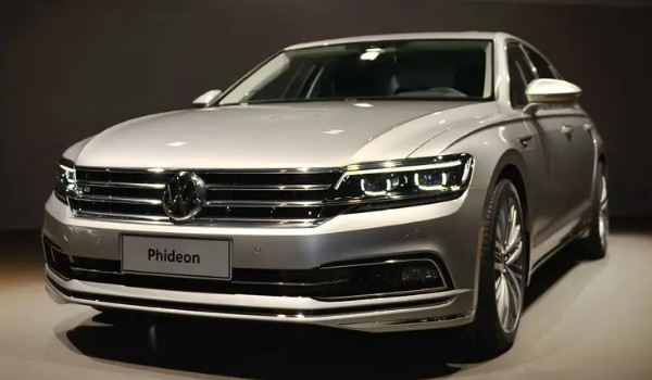 大眾輝昂怎么樣值得買(mǎi)嗎 車(chē)身長(zhǎng)達(dá)5米(搭載2.0T發(fā)動(dòng)機(jī))