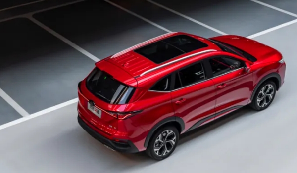 大眾思皓x8怎么樣，搭載1.5T+6DCT動力組合（三排六座布局）