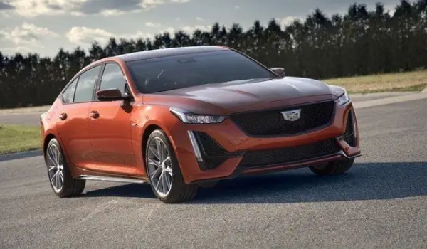 凱迪拉克ct5油耗高不高，并不算高（實(shí)測(cè)油耗10L左右）