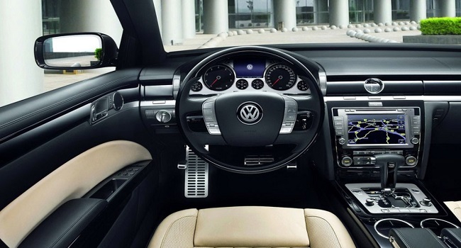 輝騰大眾價格多少，傳統(tǒng)的氣息確是實力派豪車