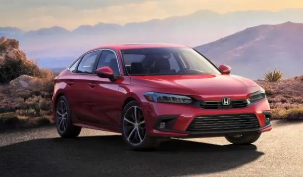 本田思域怎么樣，新款車型搭載1.5T+CVT動力（綜合油耗不到6L）