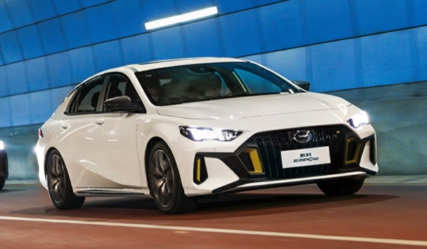 影豹j16全款落地多少錢 落地價格14.05萬元（包括必要花費及保險）