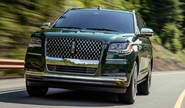 林肯領(lǐng)航員油耗高嗎 百公里油耗實(shí)測13L(一公里消耗1.1元)