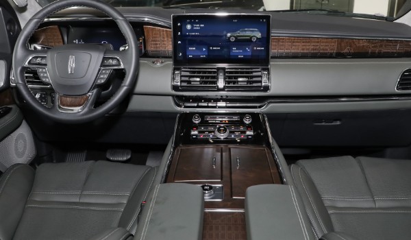 林肯領(lǐng)航員油耗高嗎 百公里油耗實(shí)測13L(一公里消耗1.1元)