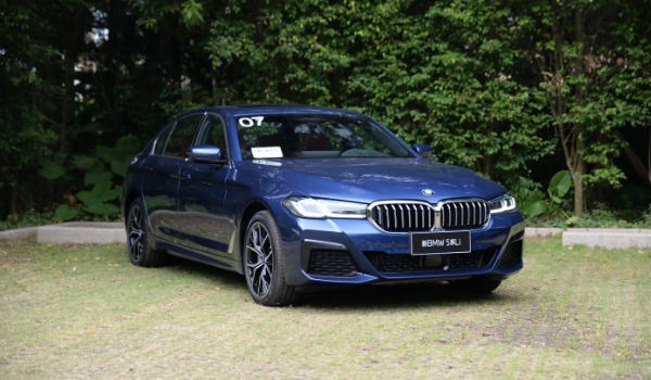 寶馬530LI新款2022款裸車價，市場最新款報價47萬起