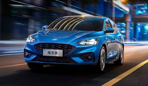 福特福克斯是什么級別的車 定位a級轎車(車身長達(dá)4404mm)