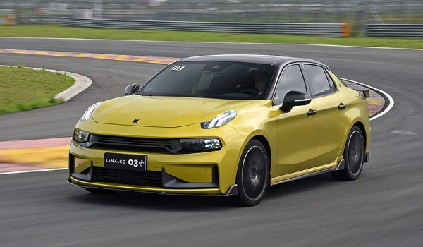 領(lǐng)克03油耗高嗎，綜合百公里油耗6-7L左右