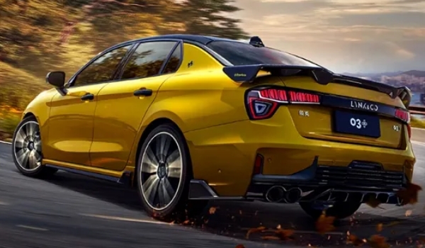 領(lǐng)克03油耗高嗎，綜合百公里油耗6-7L左右