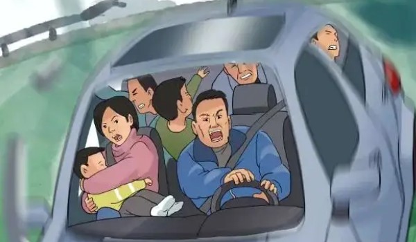 超載一人怎么處罰2022 汽車(chē)超載一人扣6分(罰款1000元)