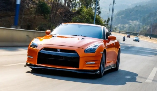 gtr多少錢一輛，參考價(jià)150.5-168萬(wàn)（國(guó)內(nèi)市場(chǎng)已停售）