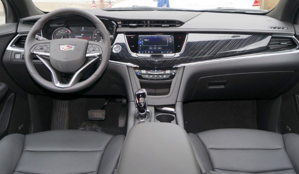 凱迪拉克xt6的油耗怎么樣 百公里油耗實測10.3L(一公里消耗9毛錢)