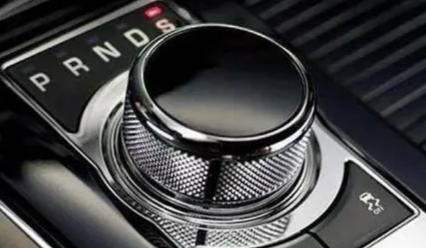 sport是什么意思 自動(dòng)擋運(yùn)動(dòng)檔位(用來超車)