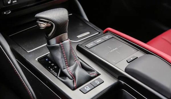 sport是什么意思 自動(dòng)擋運(yùn)動(dòng)檔位(用來超車)