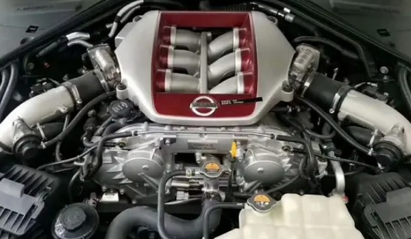 gtr是什么車(chē) 日產(chǎn)高性能跑車(chē)(搭載3.8T V6發(fā)動(dòng)機(jī))