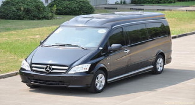 奔馳商務(wù)車有哪幾款，奔馳MPV是家族中最豪華的一個(gè)系列