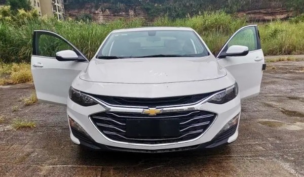 雪佛蘭邁銳寶xl輪胎型號(hào) 輪胎型號(hào)為245/45 r18(兩大輪胎品牌)