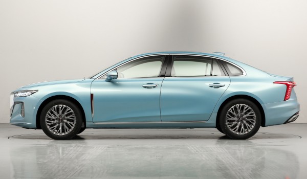 紅旗h5新款2022款價(jià)格 沒(méi)有2022款車型(2023款售價(jià)15萬(wàn))