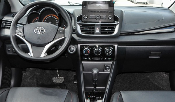 豐田致炫x怎么樣值得買(mǎi)嗎 搭載1.5L發(fā)動(dòng)機(jī)(百公里油耗7L)