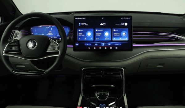 比亞迪唐dmi油電混合價(jià)格2021款 2021款混動(dòng)版售價(jià)20萬(落地23萬)