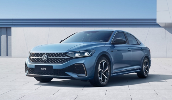 新款帕薩特裸車12萬(wàn) 2022款新款車型僅售18.19萬(wàn)（暫時(shí)沒有12萬(wàn)的價(jià)格）