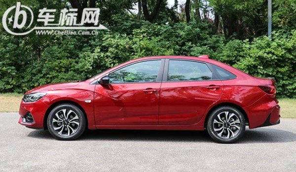 雪佛蘭科魯澤參數(shù) 搭載1.5L和1.3T發(fā)動機(jī)(車身長達(dá)4.6米)