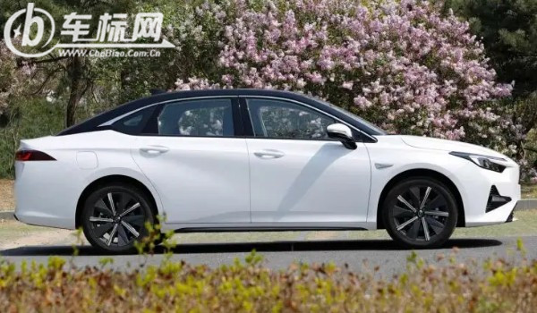 廣汽本田繹樂這車怎么樣 續(xù)航實(shí)測(cè)可達(dá)490km(車身長(zhǎng)達(dá)4.8米)