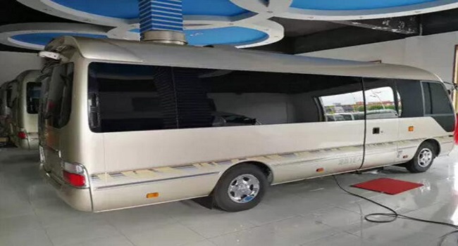 豐田考斯特10座商務(wù)車價格，需求不同價格也不同可量身定制