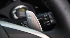 換擋撥片是干什么的，用于自動擋車型在手動模式下的手動升檔或降檔