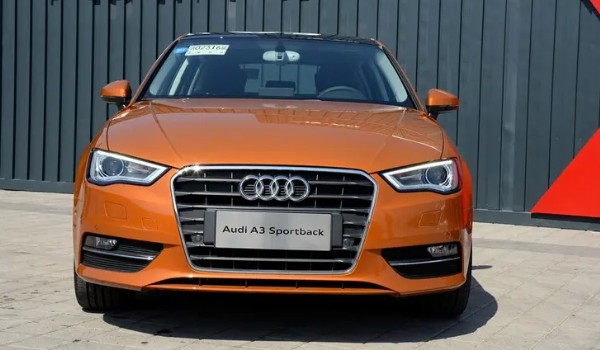 奧迪a3新車報(bào)價(jià)2022款官方指導(dǎo)價(jià) 奧迪a3售價(jià)17萬(wàn)(落地19萬(wàn))