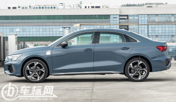 奧迪a3新車報(bào)價(jià)2022款官方指導(dǎo)價(jià) 奧迪a3售價(jià)17萬(wàn)(落地19萬(wàn))