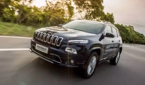 吉普車報(bào)價(jià) 吉普車品牌共7款車型（分別有國產(chǎn)和進(jìn)口車型）