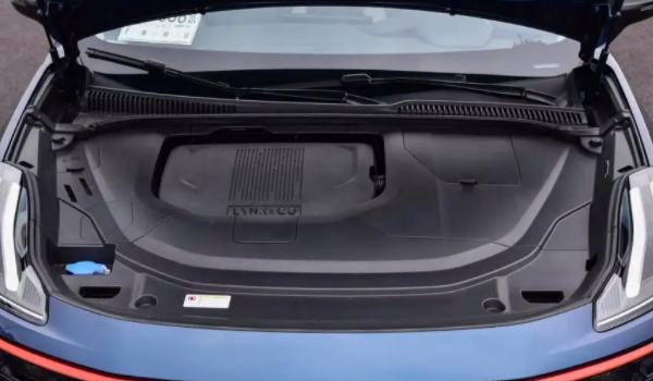 領克06參數(shù)配置詳解 車輛配置非常豐富（性價比很高）