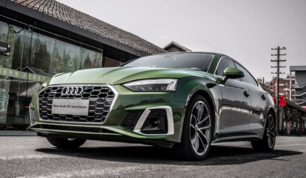 奧迪a5報(bào)價(jià)及圖片 2022款?yuàn)W迪a5新車(chē)售價(jià)37.98萬(wàn)（分期首付16.02萬(wàn)）