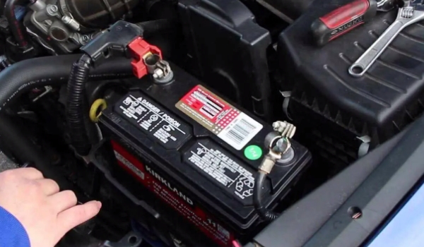 汽車電瓶壽命多久 電瓶壽命2年到6年時間（注意電瓶的保養(yǎng)）