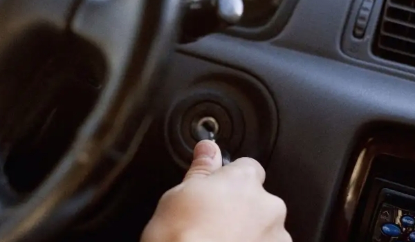 車打不著火怎么快速解決 多種解決辦法（根據實際使用情況選擇）