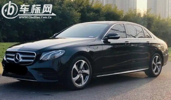 奔馳e300l二手車報(bào)價(jià) 二手e300l售價(jià)30萬(表顯里程5.15萬公里)