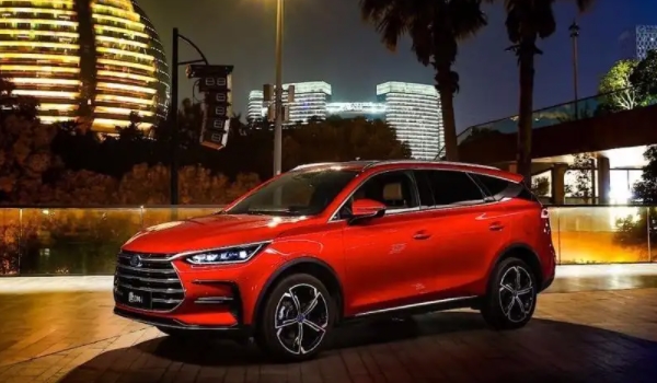 比亞迪唐新能源二手車(chē) 二手車(chē)保值率53.66%（主要根據(jù)車(chē)況來(lái)確定）