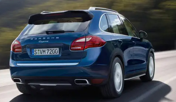 保時(shí)捷卡宴2023款報(bào)價(jià)及圖片 2023款卡宴售價(jià)92萬(wàn)(二手價(jià)20萬(wàn))