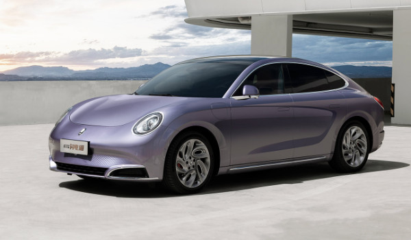 歐拉閃電貓2022款落地價(jià) 2022款落地19萬(wàn)(新車(chē)售價(jià)18萬(wàn)元)