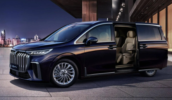 嵐圖夢(mèng)想家mpv大約多少錢 夢(mèng)想家售價(jià)36萬(wàn)一輛(分期首付11萬(wàn))