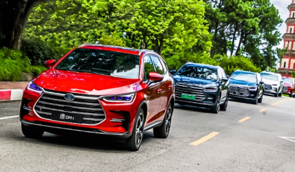 比亞迪是合資還是國(guó)產(chǎn) 是屬于國(guó)產(chǎn)的（總部位置在深圳）