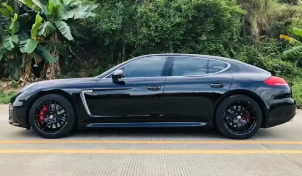 保時(shí)捷帕拉梅拉分期付款每月多少錢 分期首付29萬(wàn)(36期月供20859元)