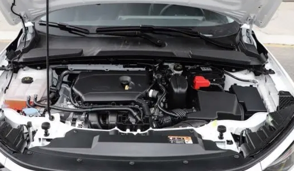 江鈴福特和長安福特發(fā)動(dòng)機(jī)一樣嗎 不是相同發(fā)動(dòng)機(jī)（由福特提供）