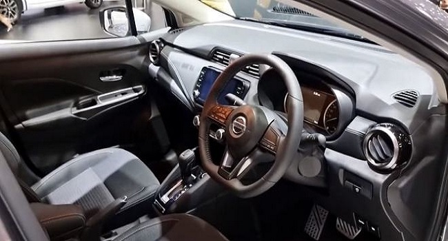 2021款天籟落地多少錢，26.89萬元比新款車型貴一點