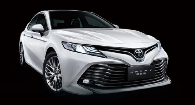 豐田凱美瑞2019款報(bào)價(jià)及圖片，指導(dǎo)價(jià)17.98-27.98萬(wàn)元耐看又實(shí)用