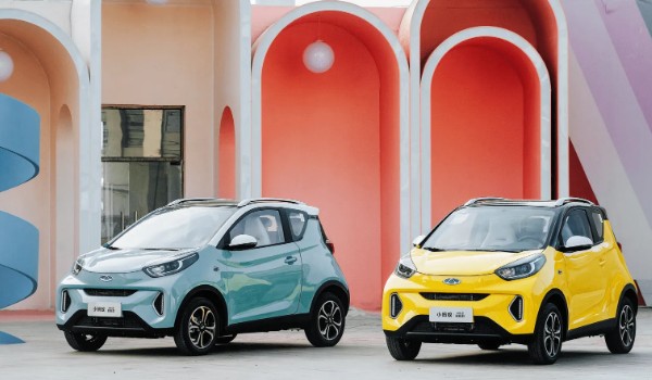 奇瑞小螞蟻的尺寸是多少 車身長(zhǎng)達(dá)3.2米(軸距2150mm)