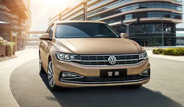 大眾寶來2023新款自動擋多少錢 2023款寶來自動擋售價9萬(分期首付2萬)