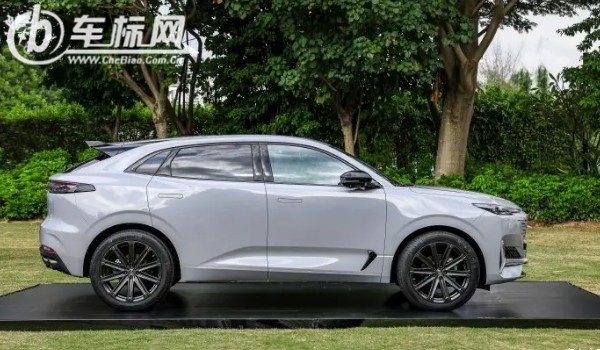 長安unik2021新款價格 2021款長安unik售價14萬(二手價9萬)