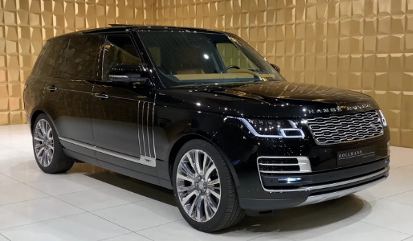 路虎攬勝油耗百公里多少個(gè)油 百公里油耗12L(油耗一公里1元錢(qián))