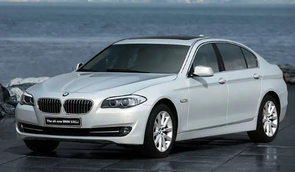 寶馬5系報(bào)價(jià)2022款價(jià)格及圖片 2022款5系售價(jià)40萬(wàn)(落地價(jià)45萬(wàn))